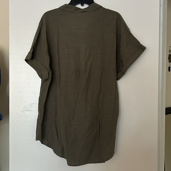 Green Button-Down Shirt - Picture 6 of 7